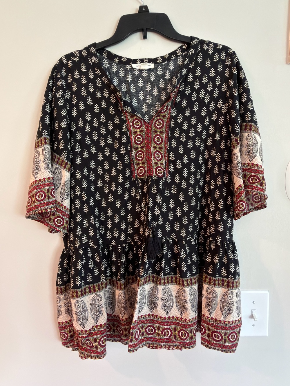 beachlunchlounge Black Tunic with White Print and Red Paisley Trim